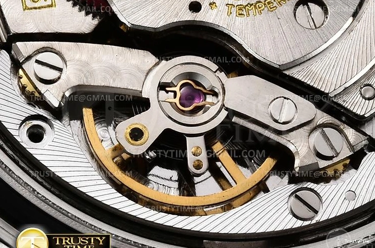 1106 ROLYM181 – YachtMaster Unique 1077